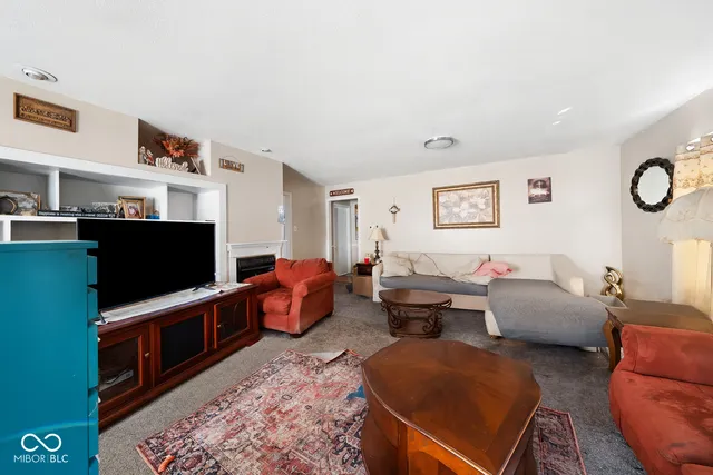 $155,000 | 2120 Washington Avenue, Terre Haute, IN 47803