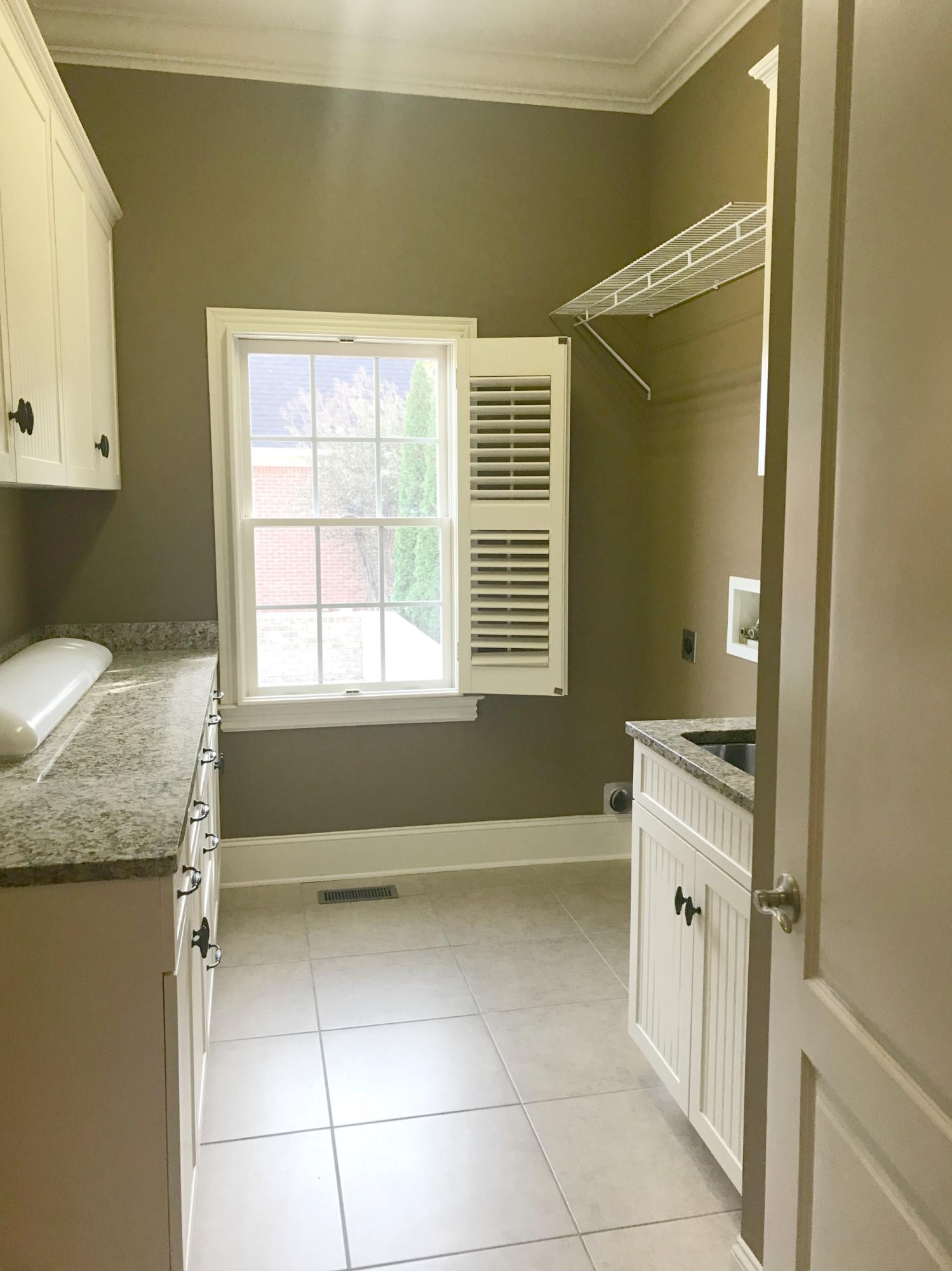 1024 Enclave Road Chattanooga, TN 37415 - Photo 14 of 28 Laundry