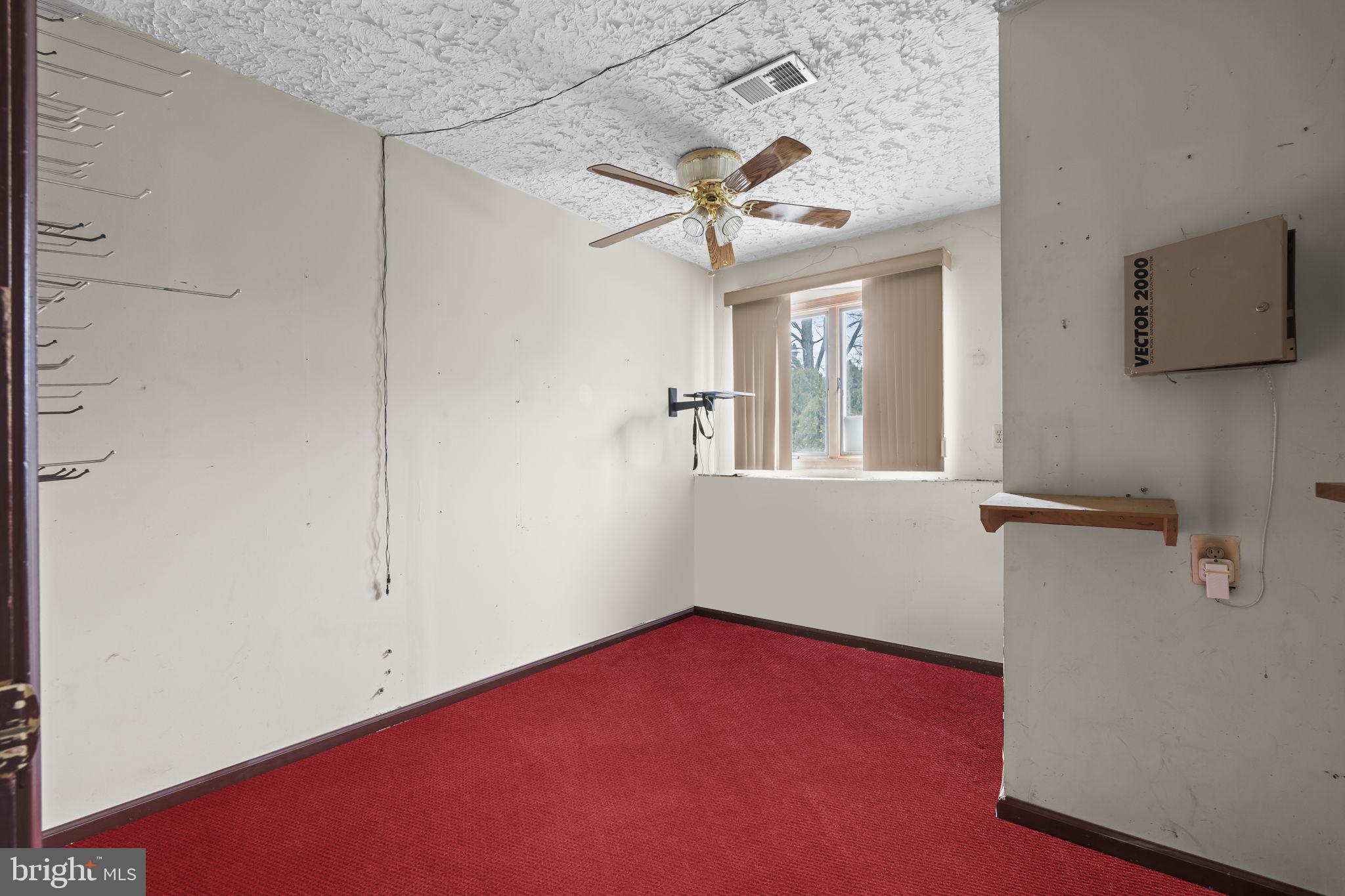 7811 Heflin Drive Clinton, MD 20735 - Photo 43 of 55 an empty room with a window
