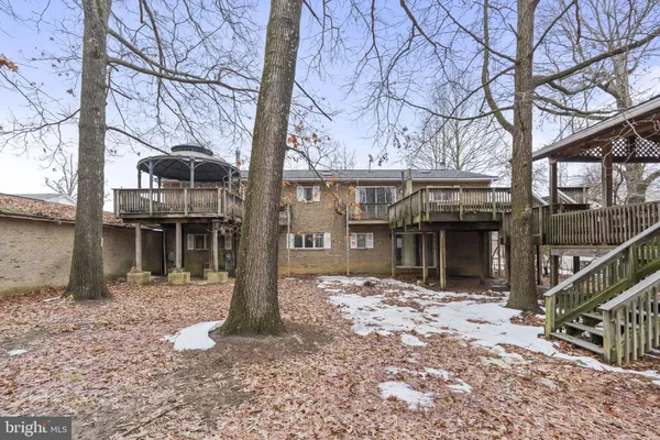 a view of a hallway with entryway