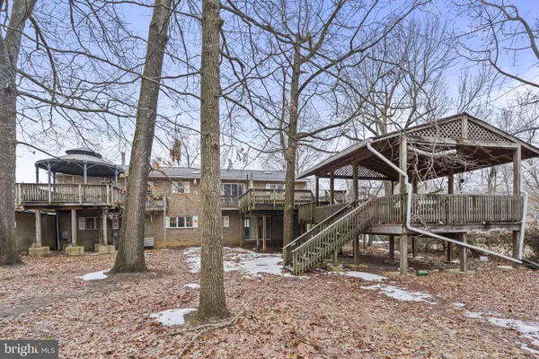$440,000 | 7811 Heflin Drive, Clinton, MD 20735