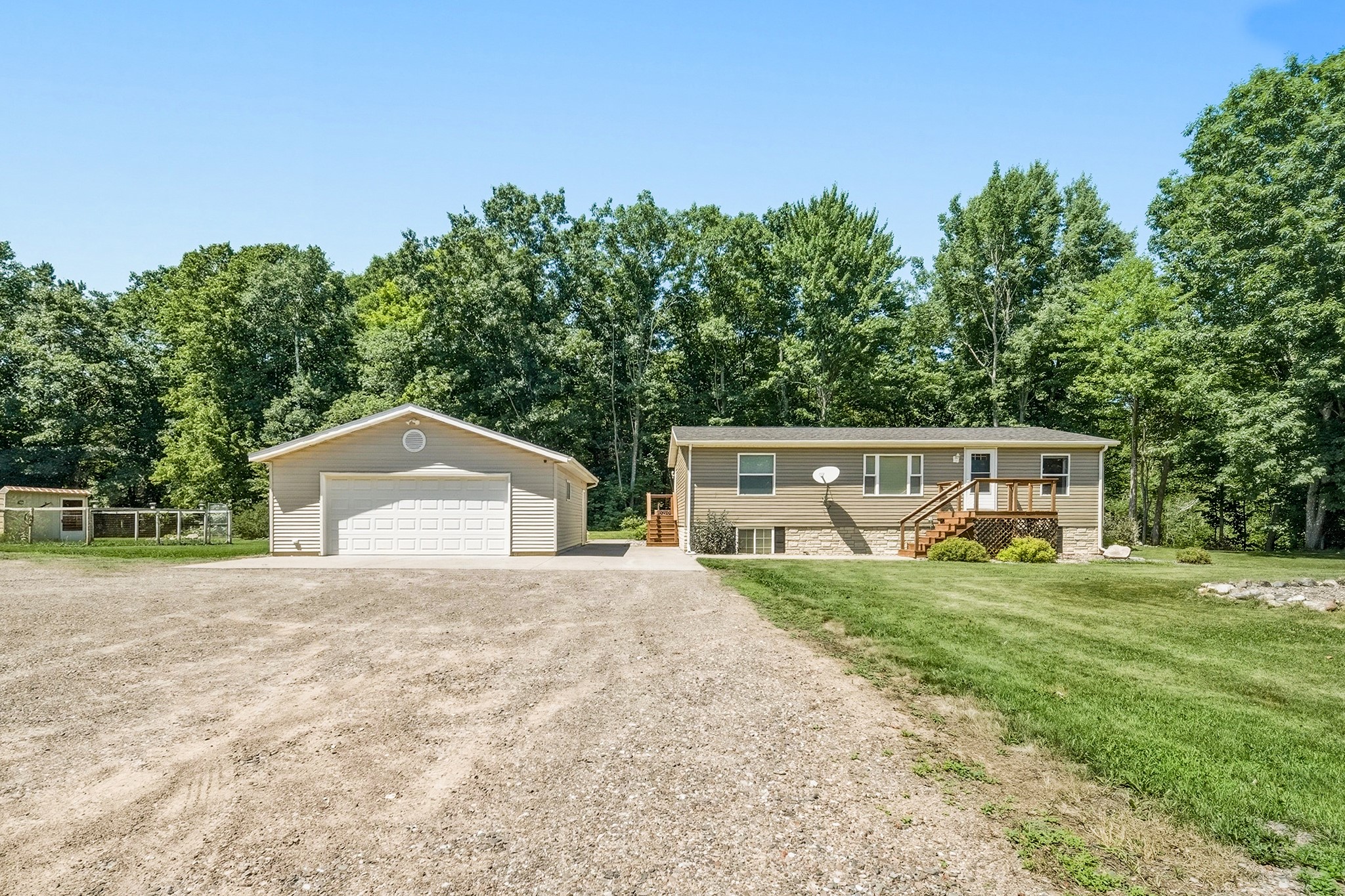W11680 Jenness Road Bruce, WI 54819 - Photo 2 of 51