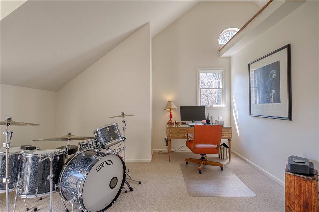 131 Old Mill Road Pittsburgh, PA 15238 - Photo 17 of 20 Gallery Image 17
