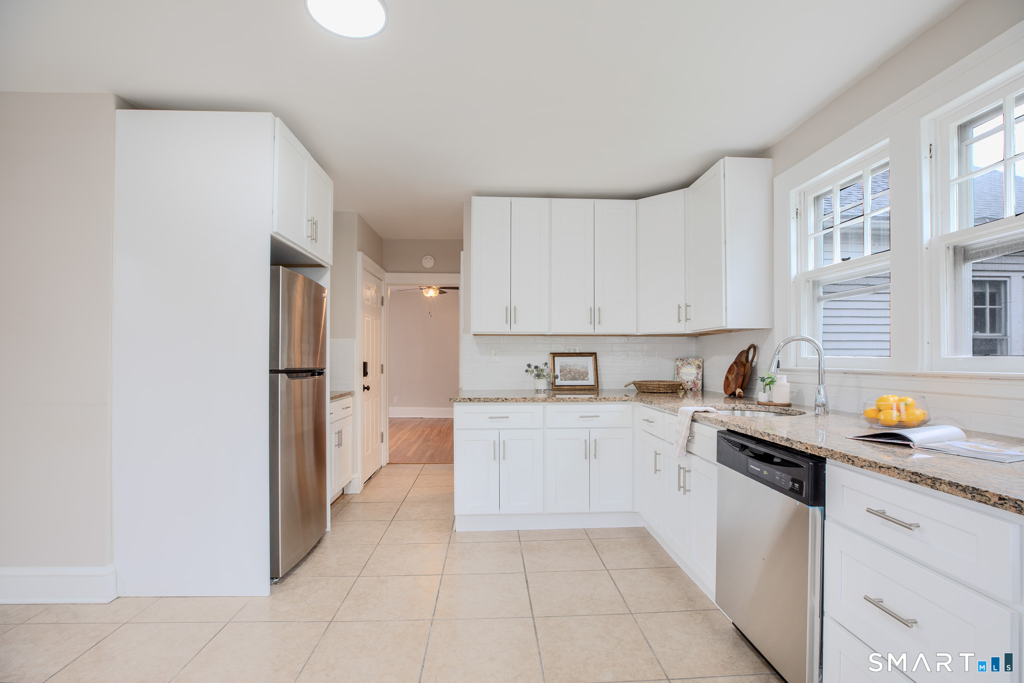 219 Jordan Lane Wethersfield, CT 06109 - Photo 3 of 21