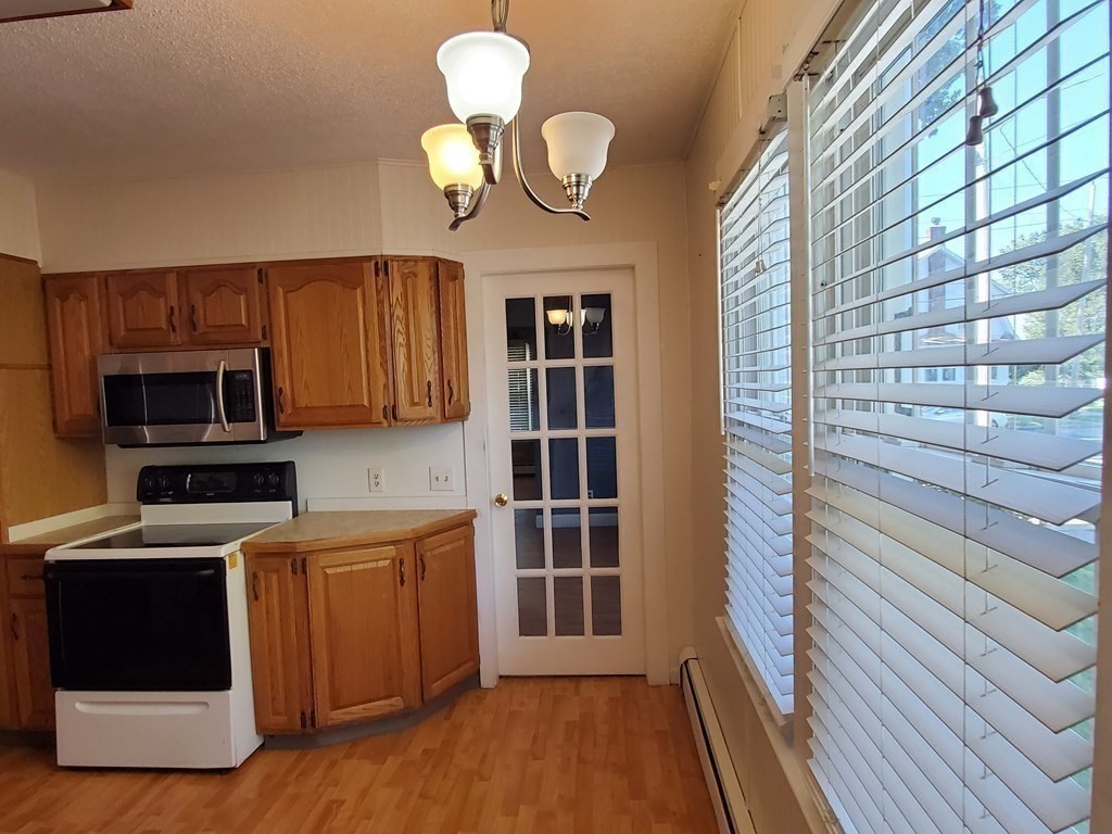 563-565 Springfield Street Chicopee, MA 01013 - Photo 8 of 23 Gallery Image 8