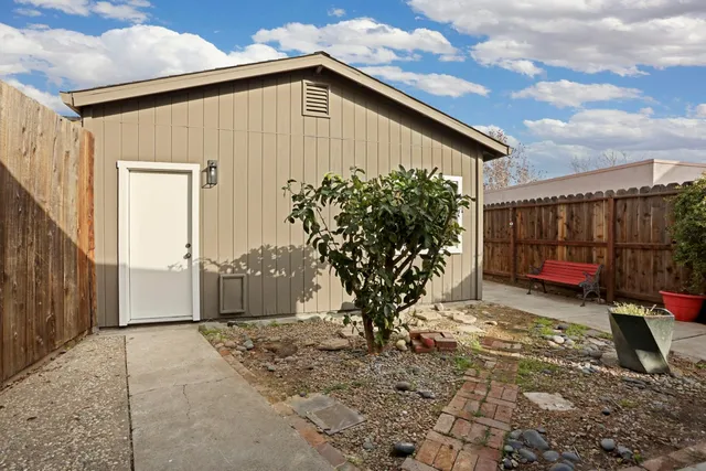 $379,950 | 740 Sequoia Boulevard, Tracy, CA 95376