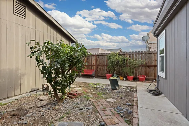 $379,950 | 740 Sequoia Boulevard, Tracy, CA 95376