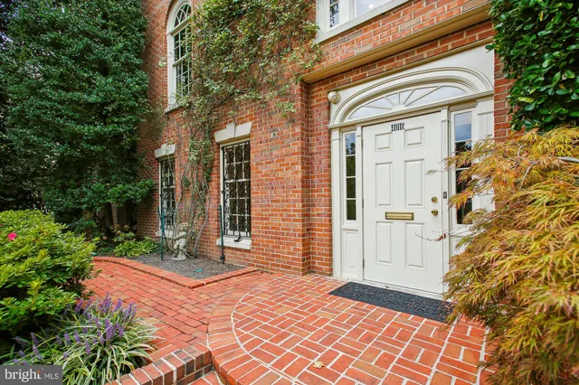 $1,995,000 | 4016 Linnean Avenue Northwest, Washington, DC 20008