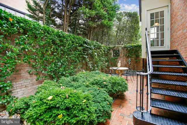 $1,995,000 | 4016 Linnean Avenue Northwest, Washington, DC 20008