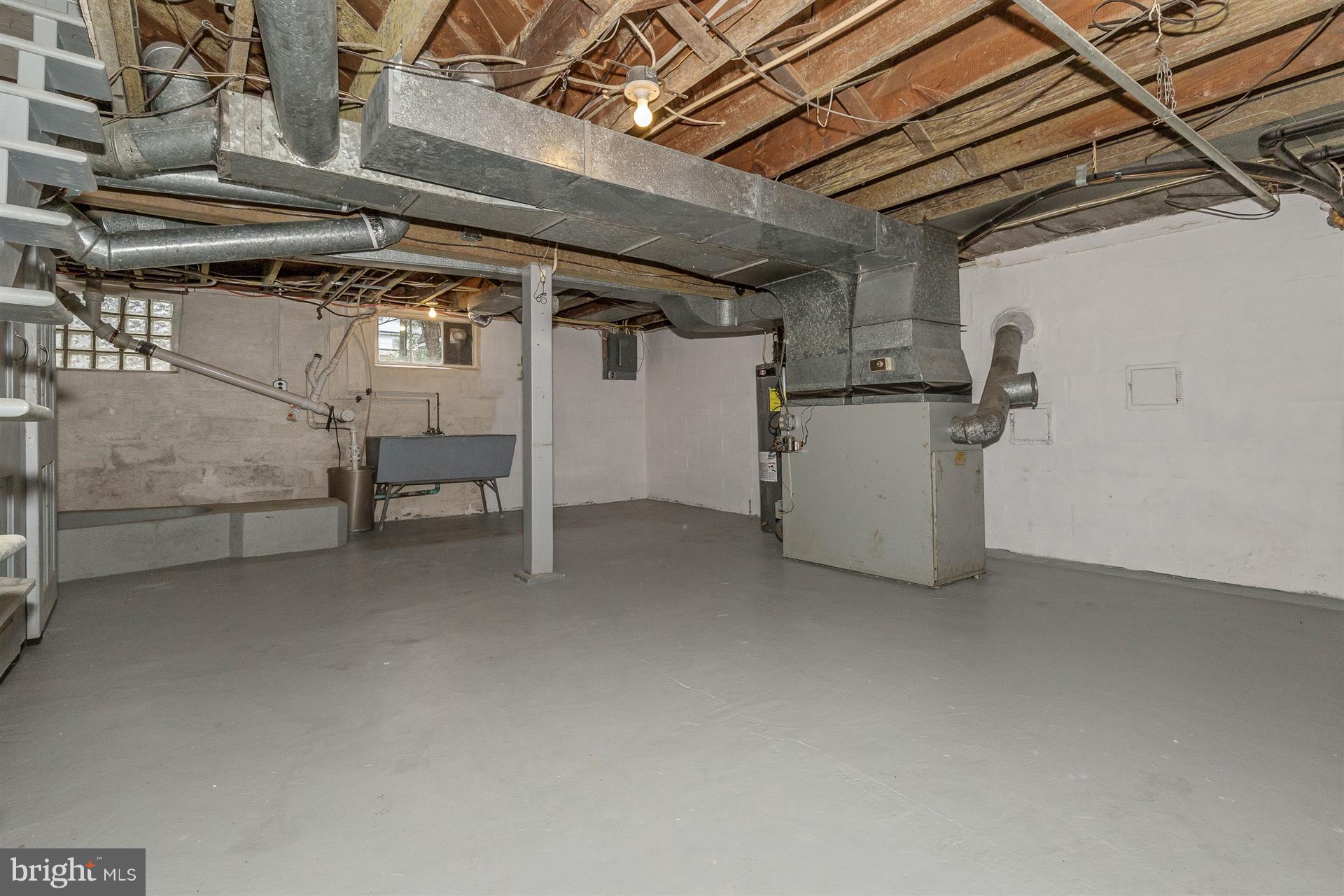 18805 Preston Road Hagerstown, MD 21742 - Photo 32 of 40 Basement