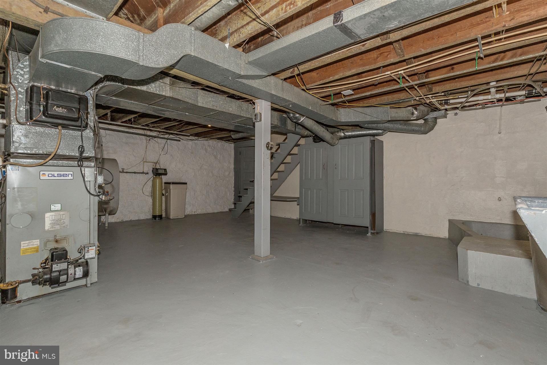 18805 Preston Road Hagerstown, MD 21742 - Photo 33 of 40 Basement