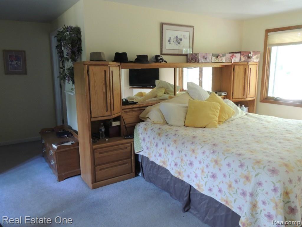 1848 June Avenue Rochester Hills, MI 48309 - Photo 12 of 28
