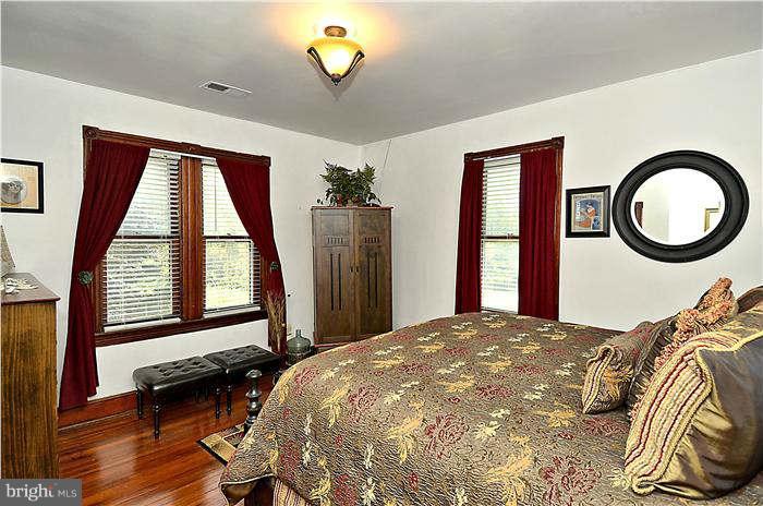 14701 Clopper Road Boyds, MD 20841 - Photo 16 of 21 Bedroom