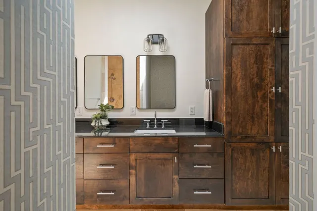 $1,050,000 | 2017 Kinney Avenue, Unit B, Austin, TX 78704