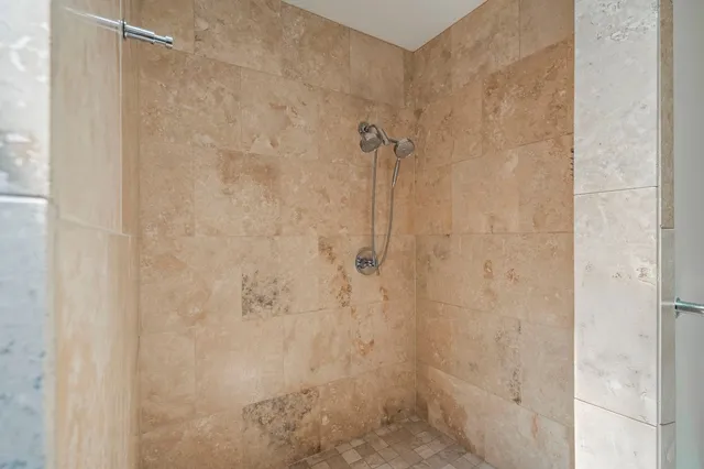 $1,050,000 | 2017 Kinney Avenue, Unit B, Austin, TX 78704