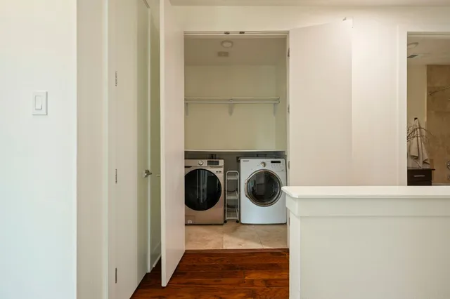 $1,050,000 | 2017 Kinney Avenue, Unit B, Austin, TX 78704