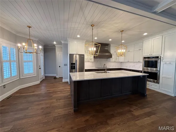 $599,000 | 1209 Redwood Drive, Dexter, MO 63841