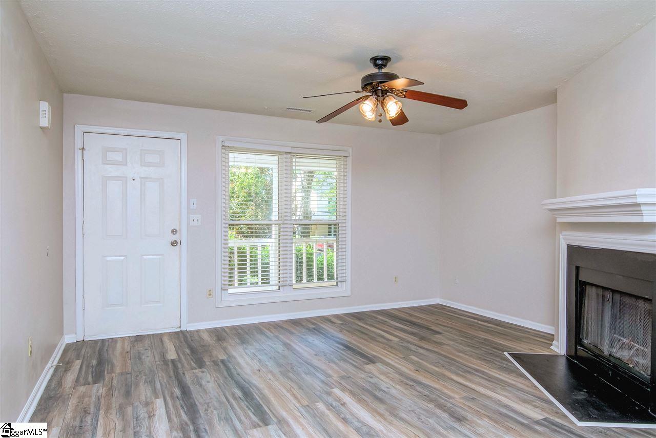 7 B Setter Lane Greenville, SC 29607 - Photo 4 of 23 Gallery Image 4