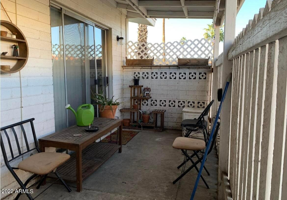 2021 West Hayward Avenue, Unit 11 Phoenix, AZ 85021 - Photo 6 of 14 a outdoor living space with furniture