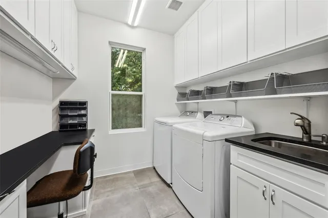 a view of entryway and hall