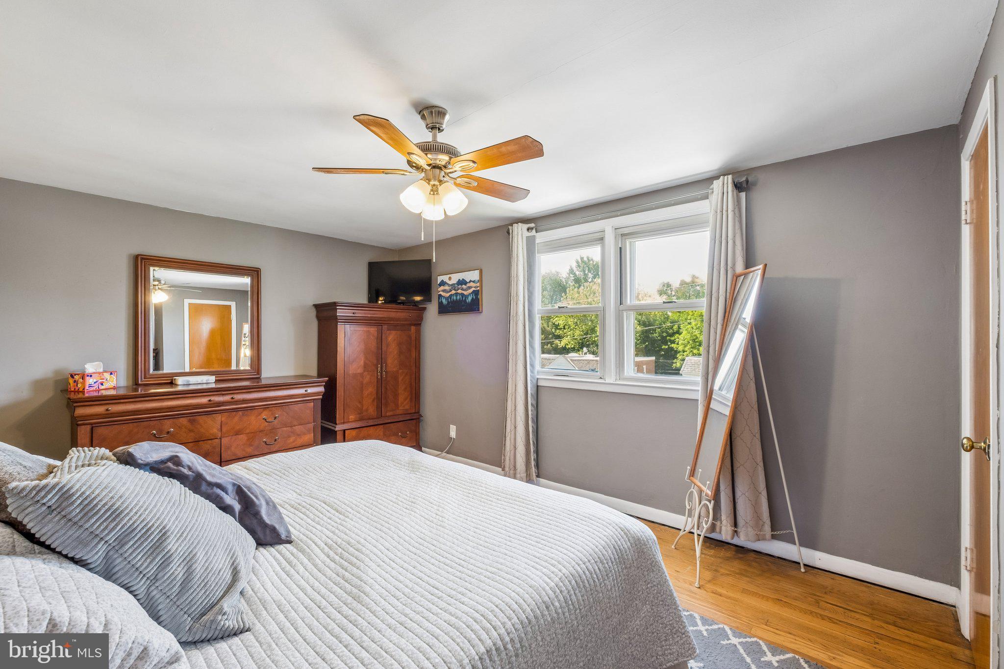 725 Hill Road Philadelphia, PA 19128 - Photo 19 of 43 a bedroom with a bed and a window