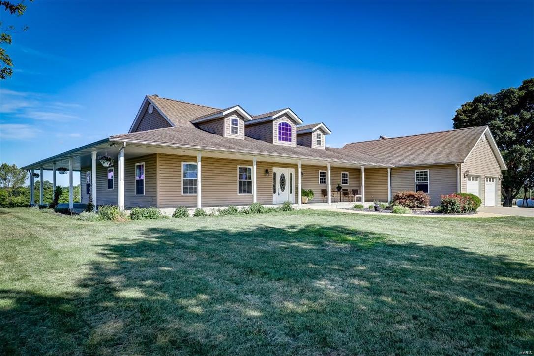 6527 Crook Road Waterloo, IL 62298 - Photo 1 of 43