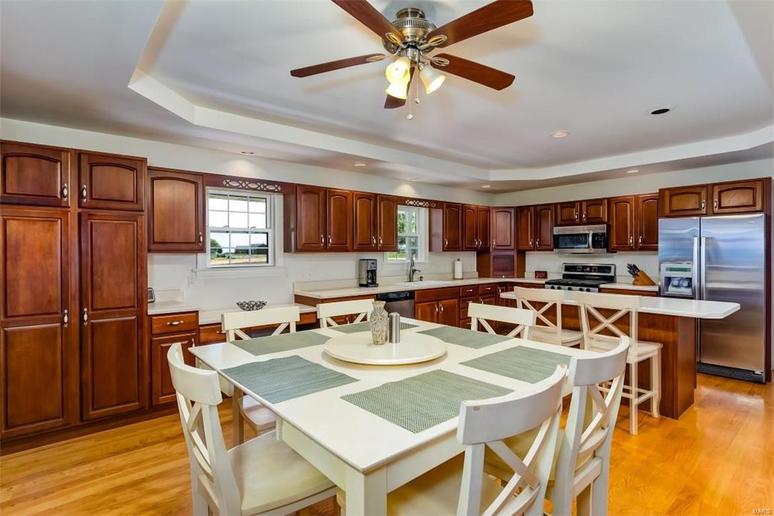 6527 Crook Road Waterloo, IL 62298 - Photo 15 of 43