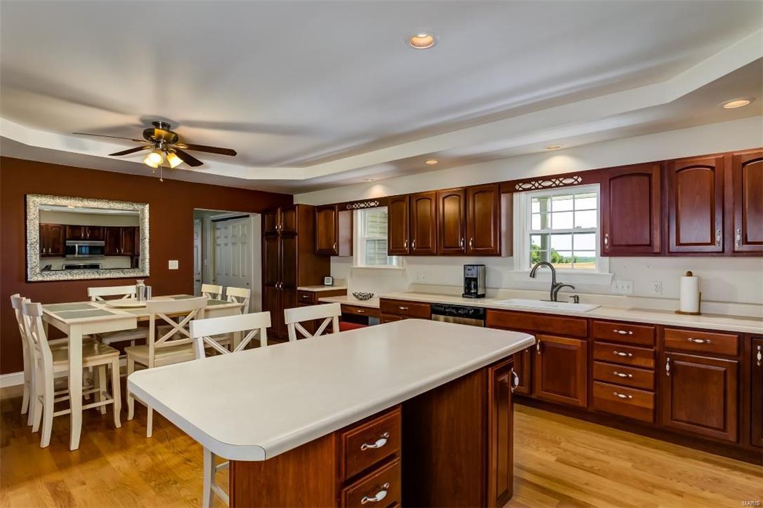 6527 Crook Road Waterloo, IL 62298 - Photo 17 of 43