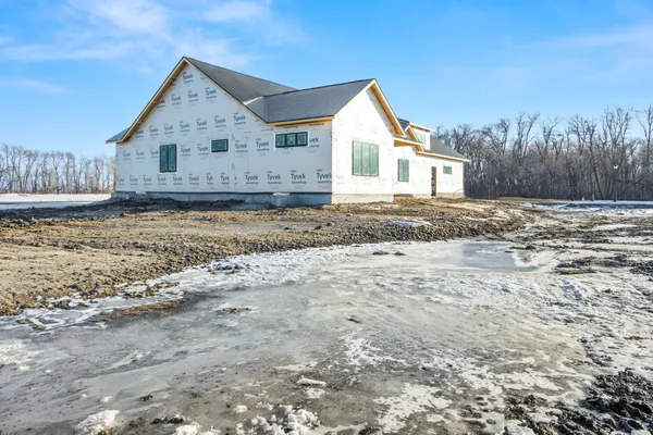 $1,095,000 | 638 Norman Drive, Kindred, ND 58051