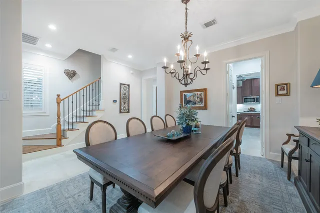 $875,000 | 2026 Elmen Street, Houston, TX 77019