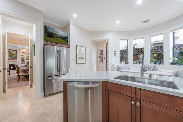 $875,000 | 2026 Elmen Street, Houston, TX 77019