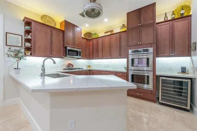 $875,000 | 2026 Elmen Street, Houston, TX 77019