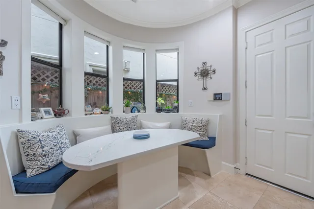 $875,000 | 2026 Elmen Street, Houston, TX 77019