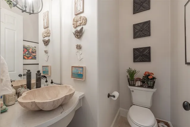 $875,000 | 2026 Elmen Street, Houston, TX 77019