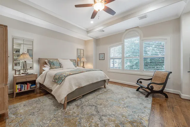 $875,000 | 2026 Elmen Street, Houston, TX 77019