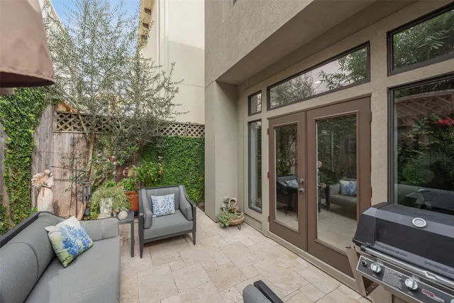 $875,000 | 2026 Elmen Street, Houston, TX 77019