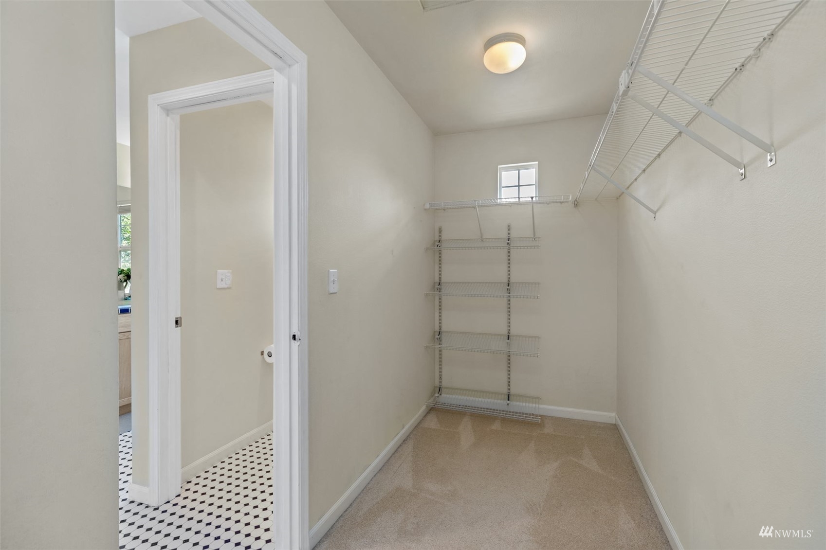 2321 Stafford Way Bothell, WA 98012 - Photo 22 of 38 an empty room with windows