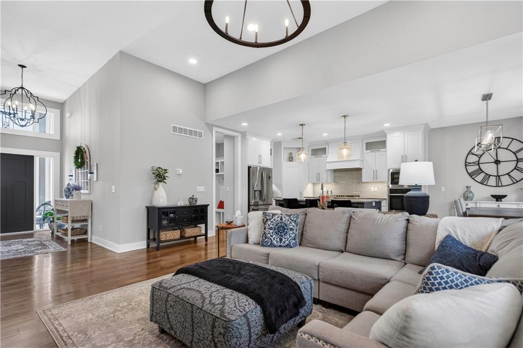 9115 Southwest 12th Street Lee's Summit, MO 64064 - Photo 13 of 50