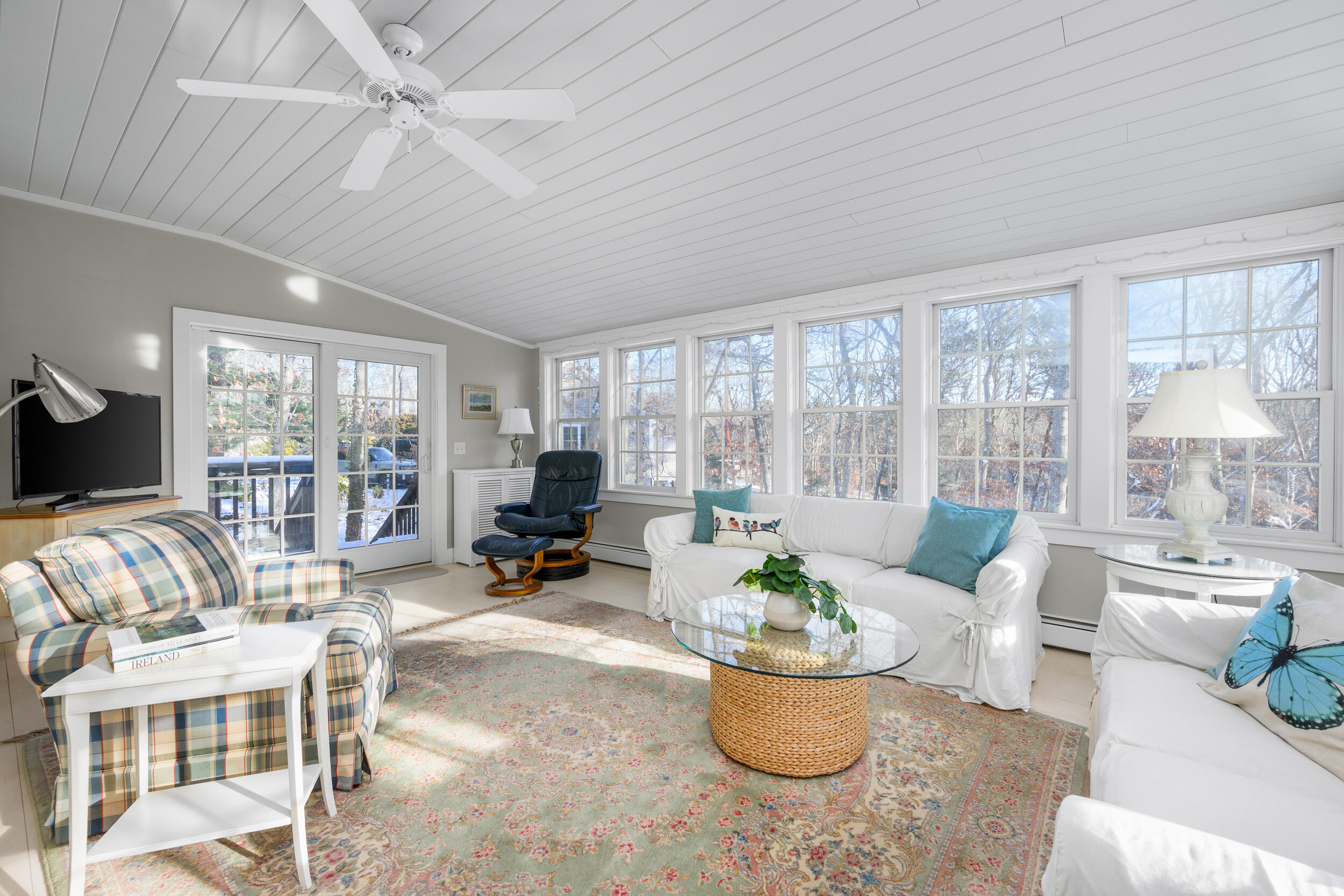 36 Island Street East Dennis, MA 02660 - Photo 4 of 41 a living room with furniture and a potted plant