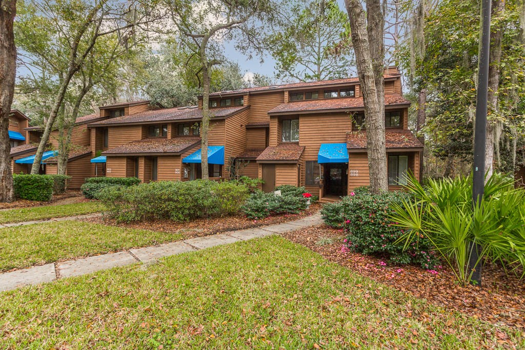 898 Wimbledon Drive St. Simons Island, GA 31522 - Photo 3 of 20