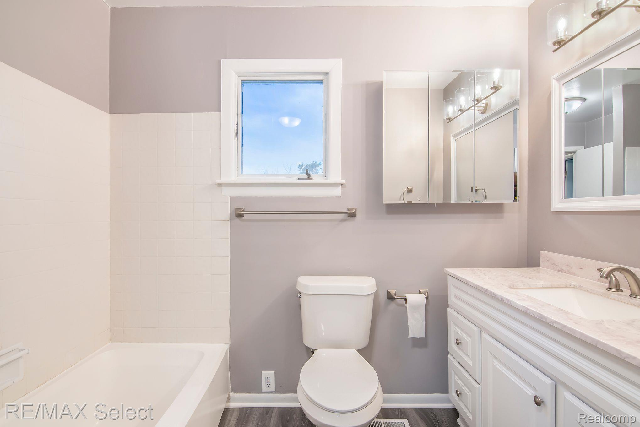 7083 New Lothrop Road New Lothrop, MI 48460 - Photo 20 of 26 Gallery Image 20