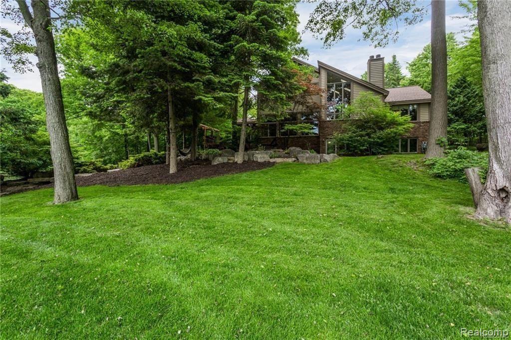 5340 Stickney Road Clarkston, MI 48348 - Photo 16 of 46 yard.jpg