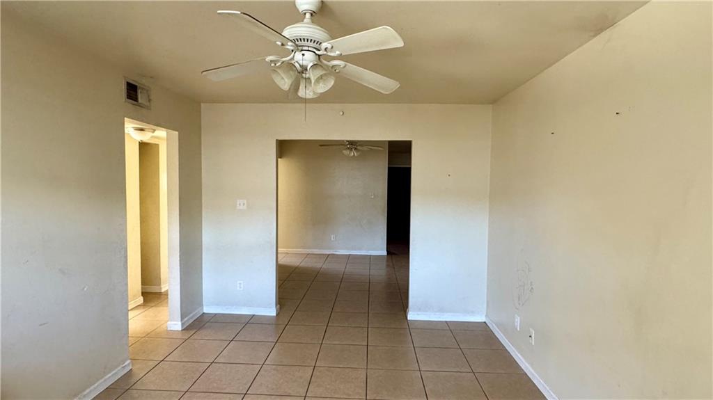 1516 Aviators Street, Unit C New Orleans, LA 70122 - Photo 3 of 9