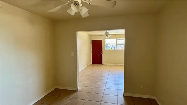 $1,250 | 1516 Aviators Street, Unit C, New Orleans, LA 70122