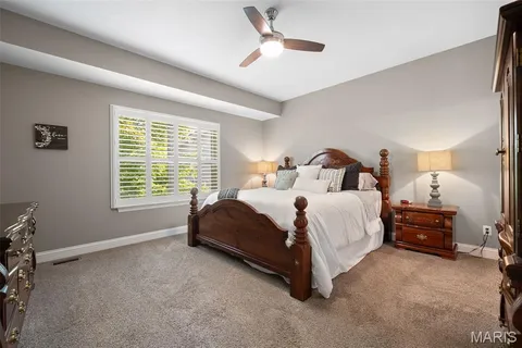 $525,000 | 819 Honeywood Drive, Lake St. Louis, MO 63367