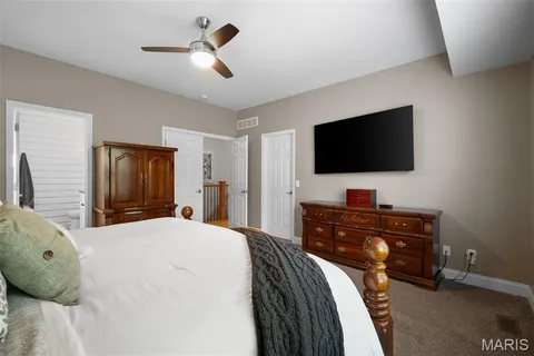 $525,000 | 819 Honeywood Drive, Lake St. Louis, MO 63367