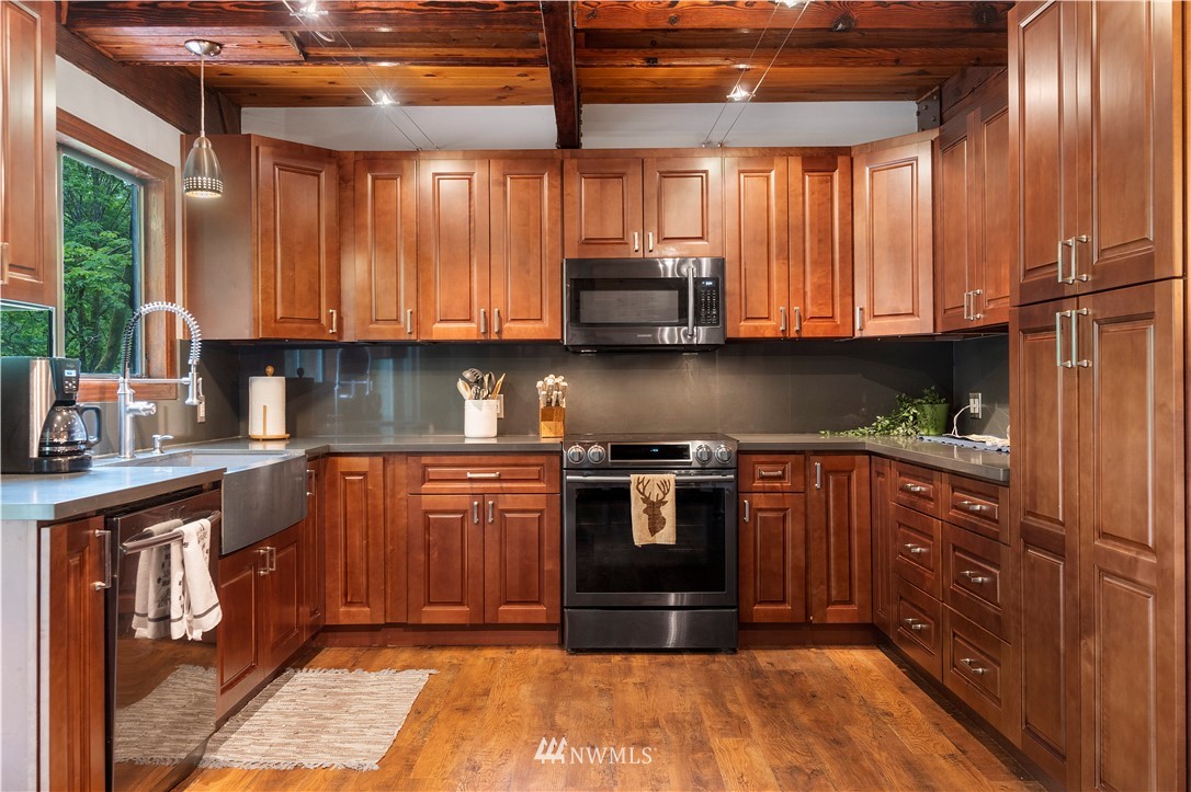 1572 Kalama River Road Kalama, WA 98625 - Photo 15 of 40 Gallery Image 15