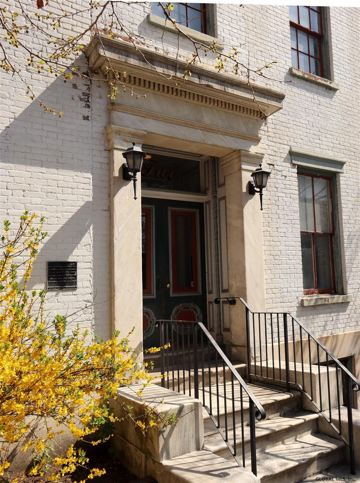 2 Ash Grove Place, Unit 4 Albany, NY 12202 - Photo 3 of 37 Photo 3