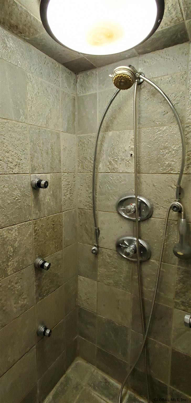 2 Ash Grove Place, Unit 4 Albany, NY 12202 - Photo 31 of 37 Photo 32