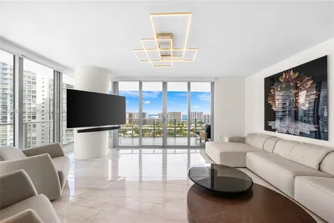 $1,400,000 | 330 Sunny Isles Boulevard, Unit 51708, Sunny Isles Beach, FL 33160